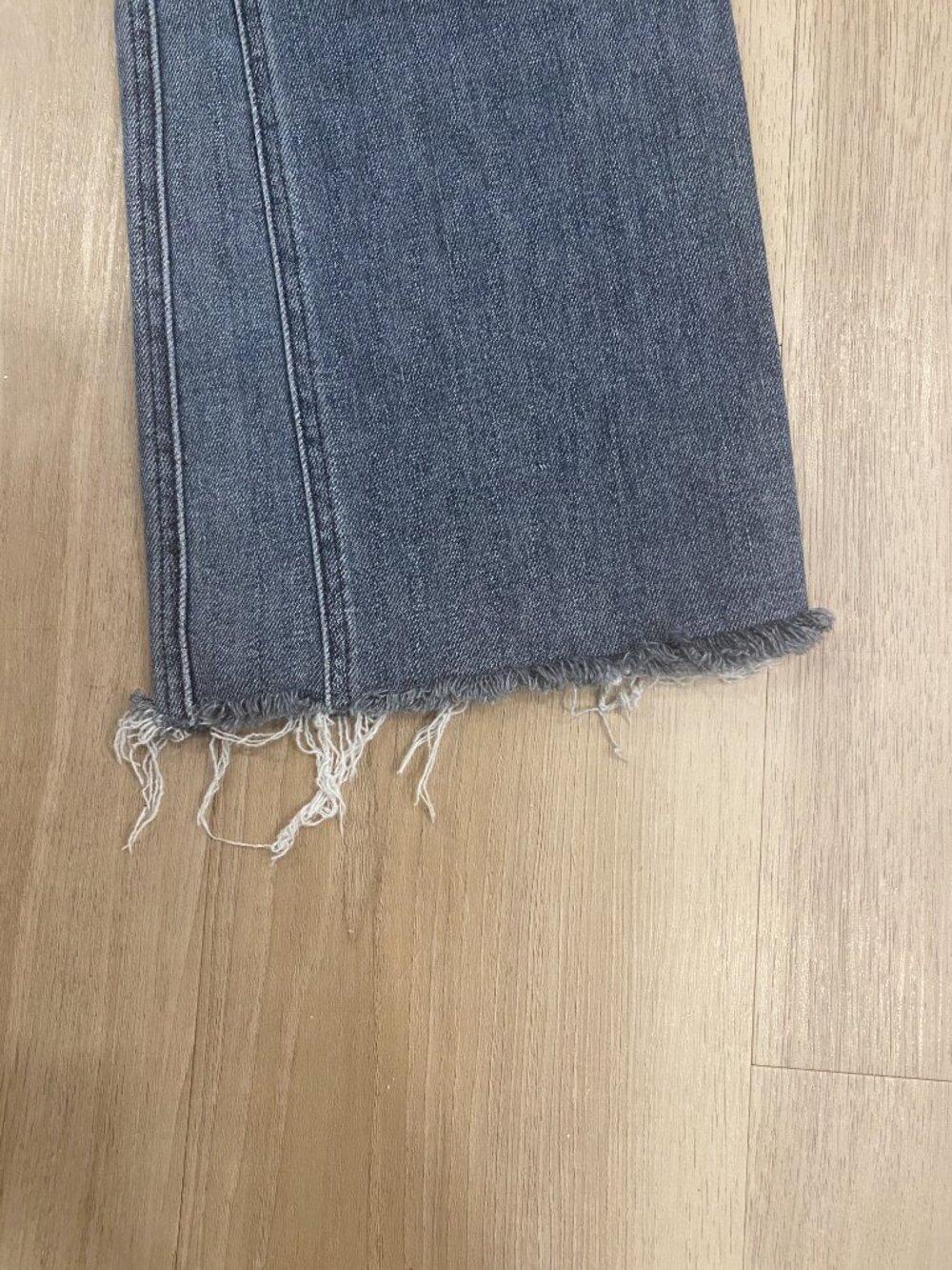 KUT fromthe Kloth Kelsey High Rise Ankle Flare Jeans Gray Distressed Short/Crop - Picture 7 of 10